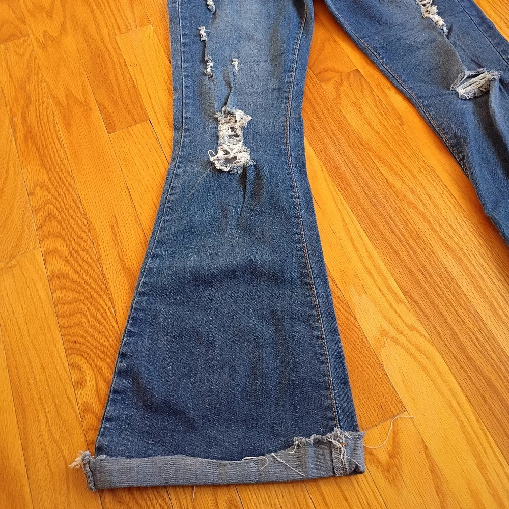 SHEIN SXY High Waist Ripped Raw Hem Flare Leg Jeans Size 21/Medium
